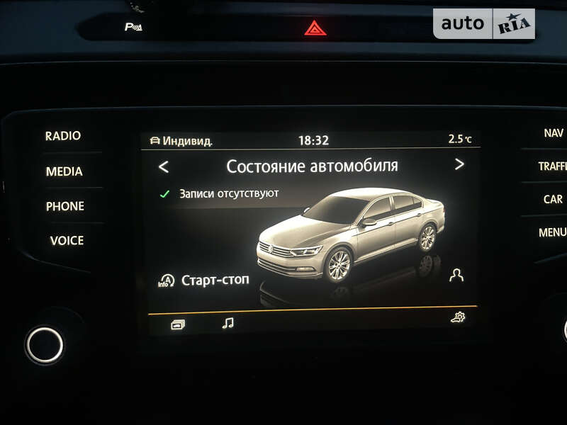 Седан Volkswagen Passat 2015 в Виноградові