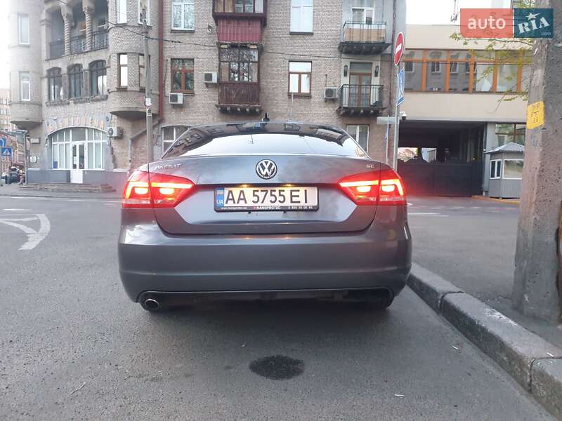 Седан Volkswagen Passat 2012 в Киеве