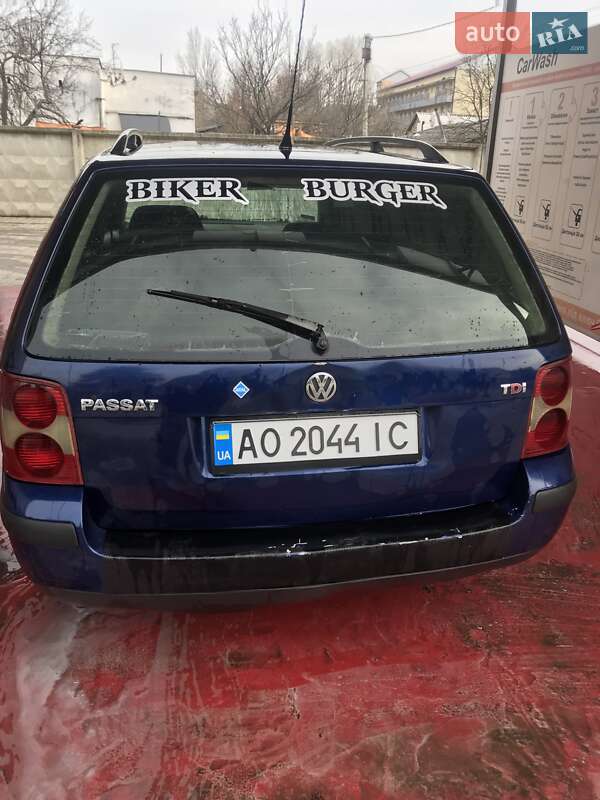 Універсал Volkswagen Passat 2001 в Ужгороді