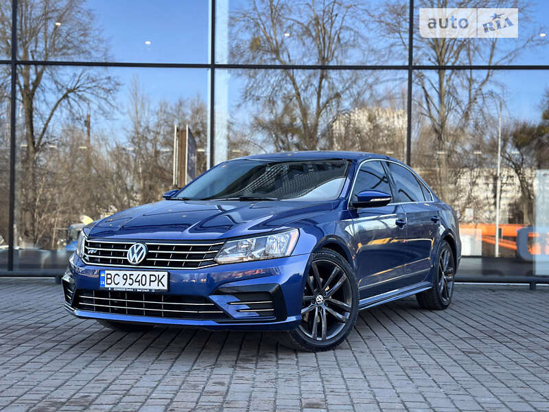 Седан Volkswagen Passat 2016 в Львові