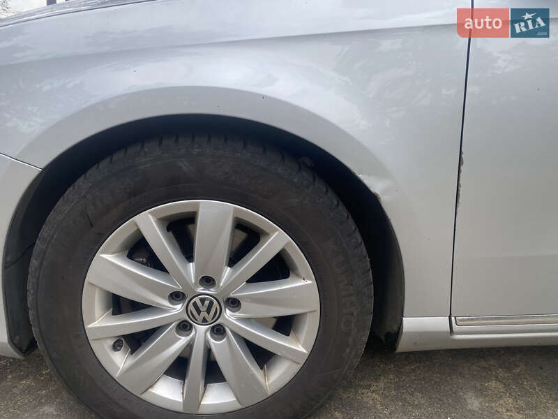 Универсал Volkswagen Passat 2012 в Киеве фото 12 Универсал Volkswagen Passat 2012 в Киеве
