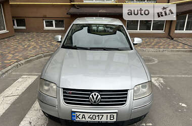 Седан Volkswagen Passat 2004 в Києві