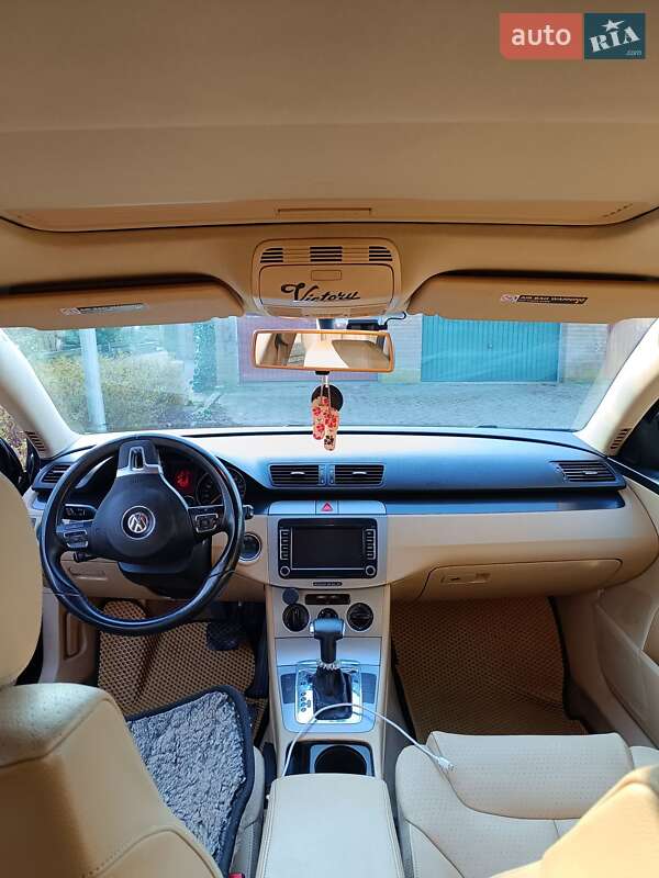 Универсал Volkswagen Passat 2006 в Хмельницком