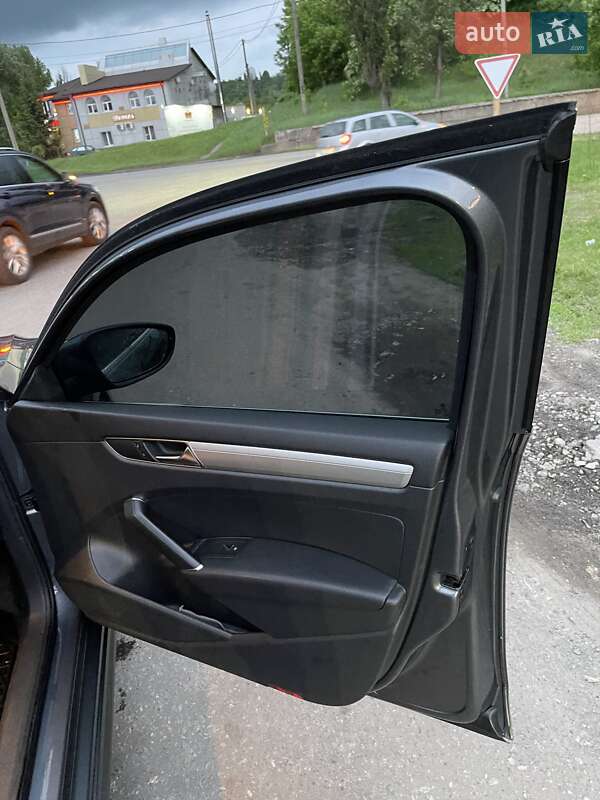 Седан Volkswagen Passat 2016 в Харькове