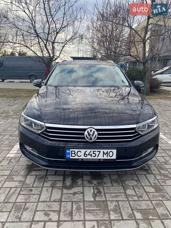 Универсал Volkswagen Passat 2017 в Львове