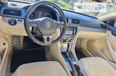 Седан Volkswagen Passat 2014 в Одесі