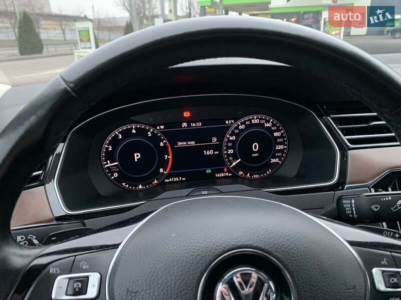 Седан Volkswagen Passat 2018 в Киеве фото 8 Седан Volkswagen Passat 2018 в Киеве