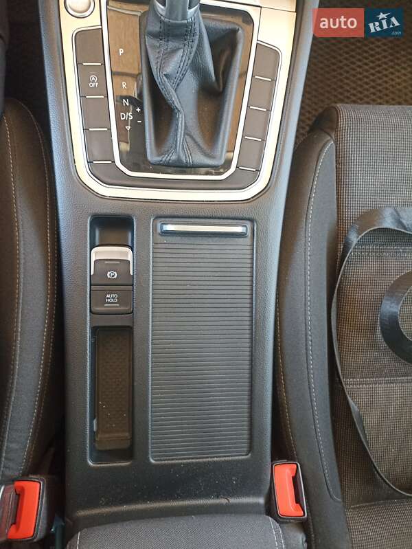 Универсал Volkswagen Passat 2016 в Шаргороде