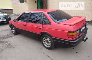 Седан Volkswagen Passat 1991 в Киеве