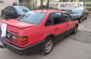 Седан Volkswagen Passat 1991 в Киеве