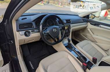 Седан Volkswagen Passat 2018 в Дубно