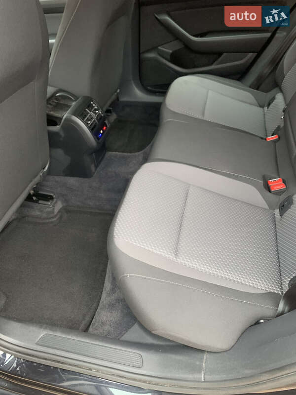 Універсал Volkswagen Passat 2016 в Корсунь-Шевченківському