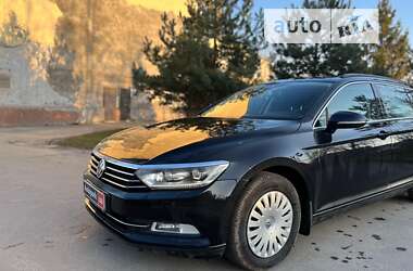 Универсал Volkswagen Passat 2015 в Виннице