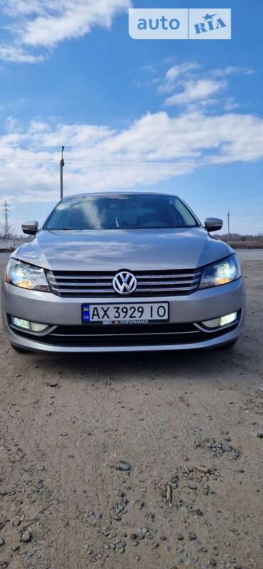 Седан Volkswagen Passat 2013 в Лозовой