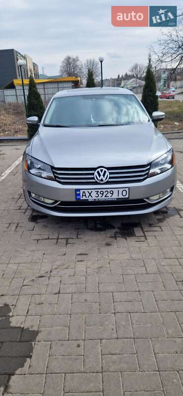 Седан Volkswagen Passat 2013 в Лозовой