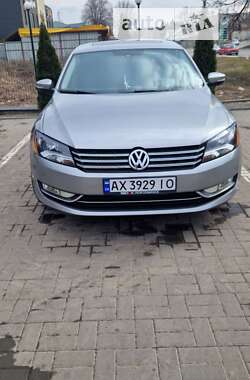 Седан Volkswagen Passat 2013 в Лозовій