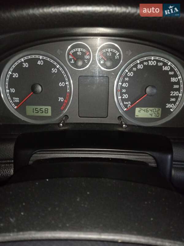 Універсал Volkswagen Passat 2001 в Дубні