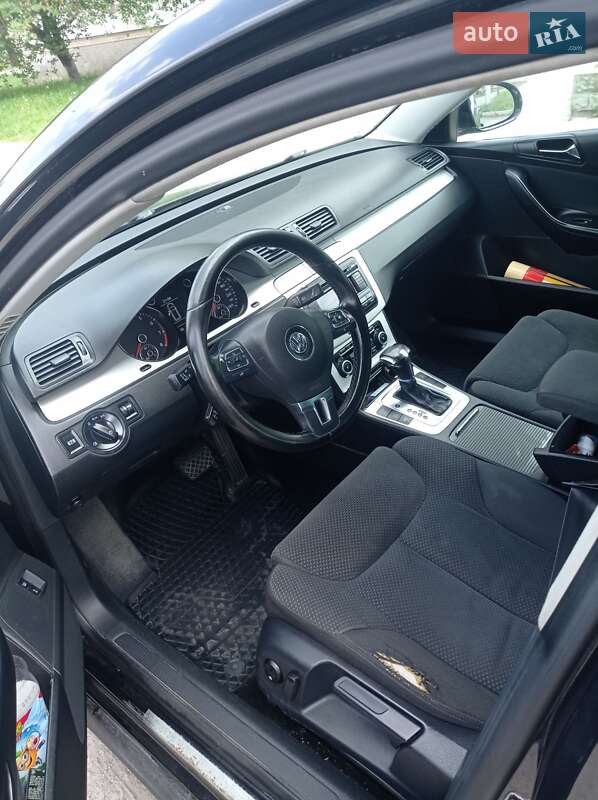 Универсал Volkswagen Passat 2010 в Хмельницком