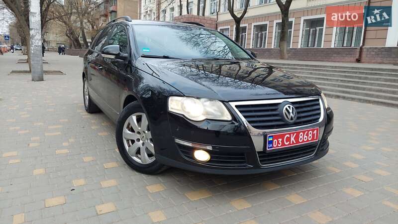 Универсал Volkswagen Passat 2009 в Одессе