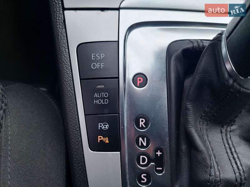 Универсал Volkswagen Passat 2009 в Одессе