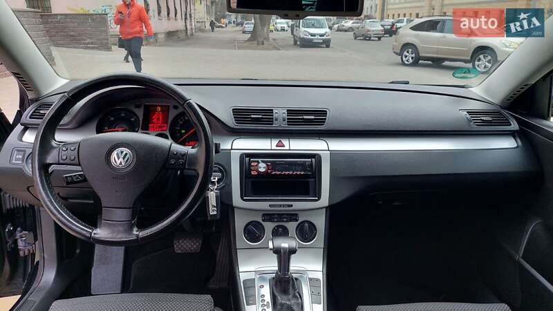 Универсал Volkswagen Passat 2009 в Одессе