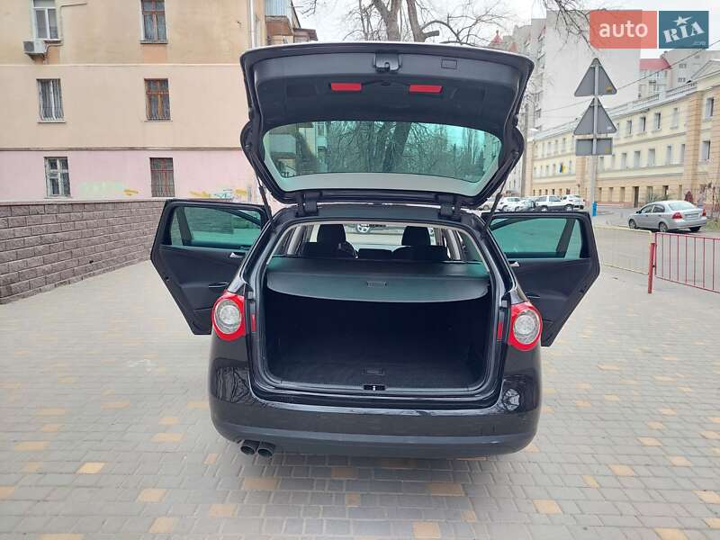Универсал Volkswagen Passat 2009 в Одессе