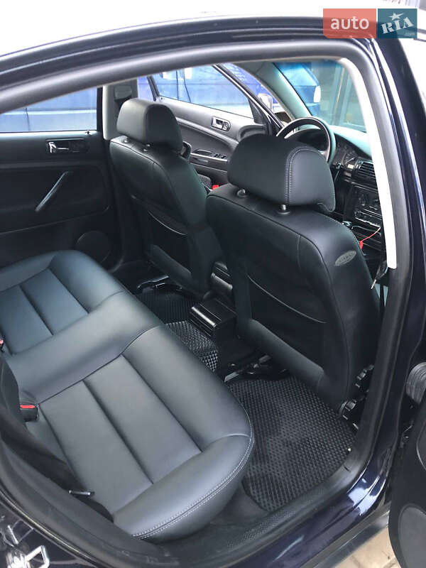 Седан Volkswagen Passat 1998 в Герце