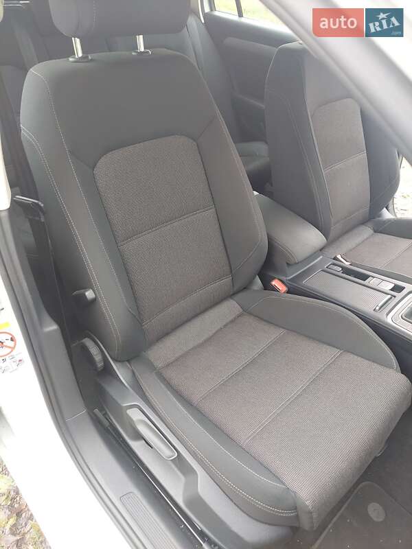 Универсал Volkswagen Passat 2017 в Коломые