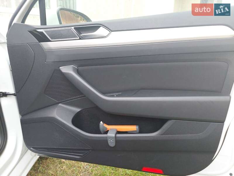 Универсал Volkswagen Passat 2017 в Коломые