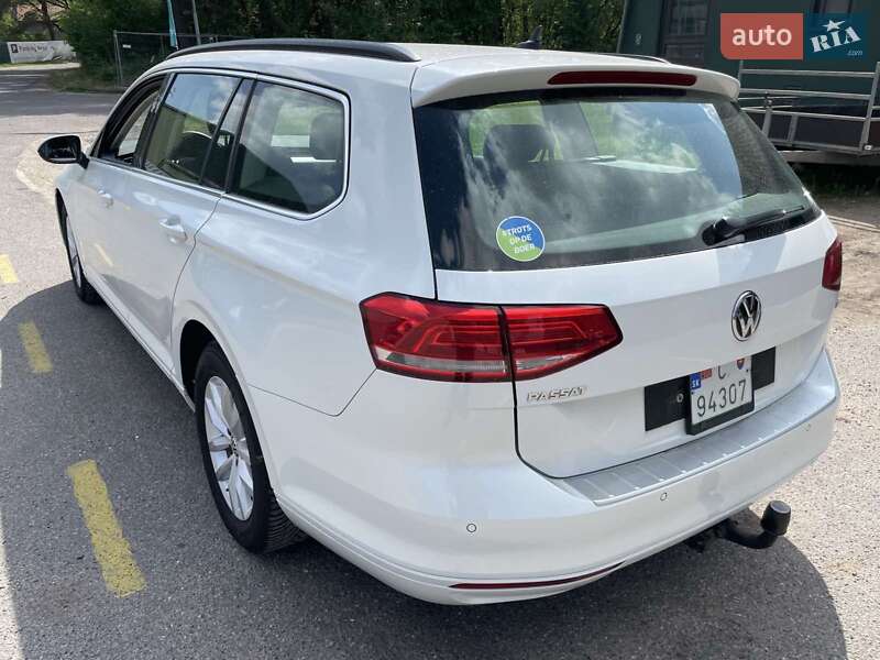 Универсал Volkswagen Passat 2017 в Коломые