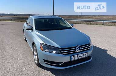 Седан Volkswagen Passat 2013 в Киеве