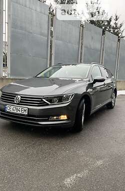 Універсал Volkswagen Passat 2015 в Чернівцях