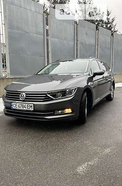 Універсал Volkswagen Passat 2015 в Чернівцях