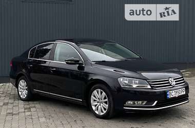 Седан Volkswagen Passat 2013 в Стрию