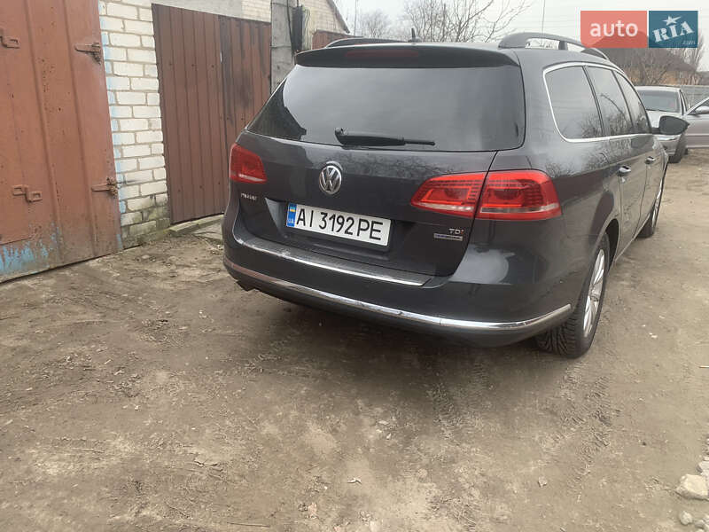 Универсал Volkswagen Passat 2011 в Киеве