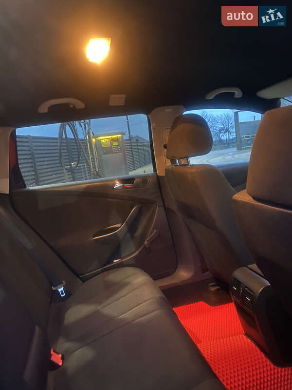 Универсал Volkswagen Passat 2006 в Радехове