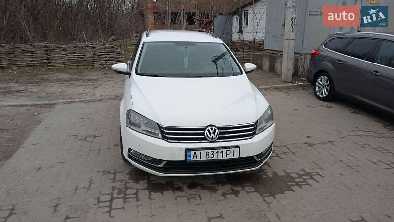 Универсал Volkswagen Passat 2011 в Ирпене