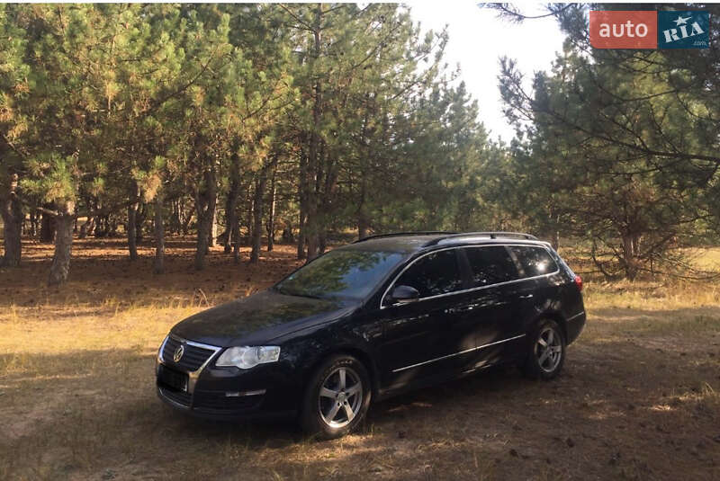 Универсал Volkswagen Passat 2006 в Николаеве