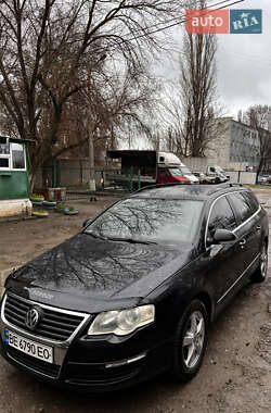 Универсал Volkswagen Passat 2006 в Николаеве