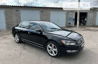 Седан Volkswagen Passat 2014 в Харкові