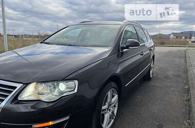 Универсал Volkswagen Passat 2006 в Хусте