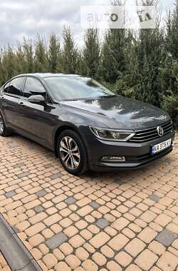 Седан Volkswagen Passat 2018 в Южноукраинске