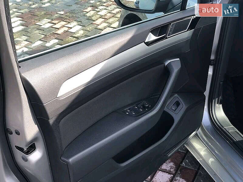 Универсал Volkswagen Passat 2016 в Шепетовке