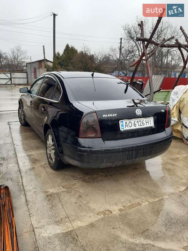 Седан Volkswagen Passat 2002 в Виноградове