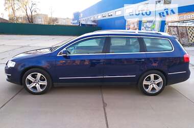 Универсал Volkswagen Passat 2008 в Ромнах