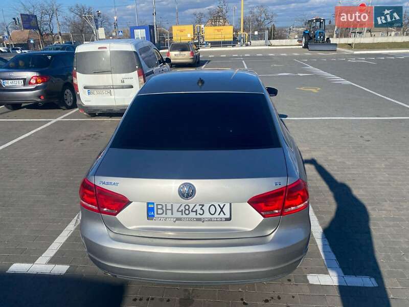 Седан Volkswagen Passat 2013 в Николаеве