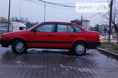 Седан Volkswagen Passat 1991 в Львове