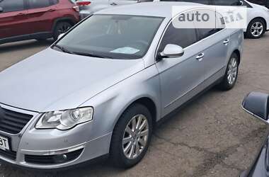 Седан Volkswagen Passat 2007 в Києві