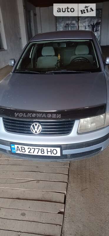 Седан Volkswagen Passat 1997 в Тульчине