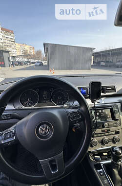 Универсал Volkswagen Passat 2013 в Днепре